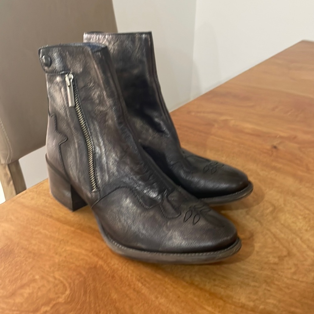 Unityindiversity booties